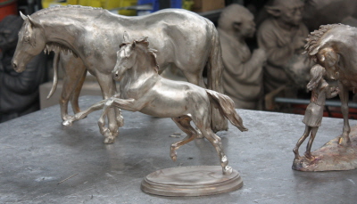 Horse sculptures of rearing horse : Exuberance in raw bronze state